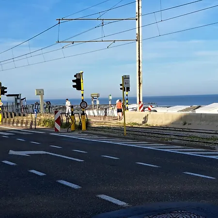 Lägenhet Raversijde With Seaview